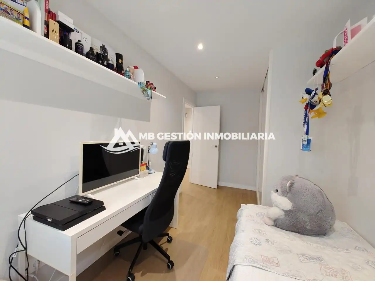 Habitación de Piso en venta en Fuenlabrada con Aire acondicionado, Calefacción y Jardín privado