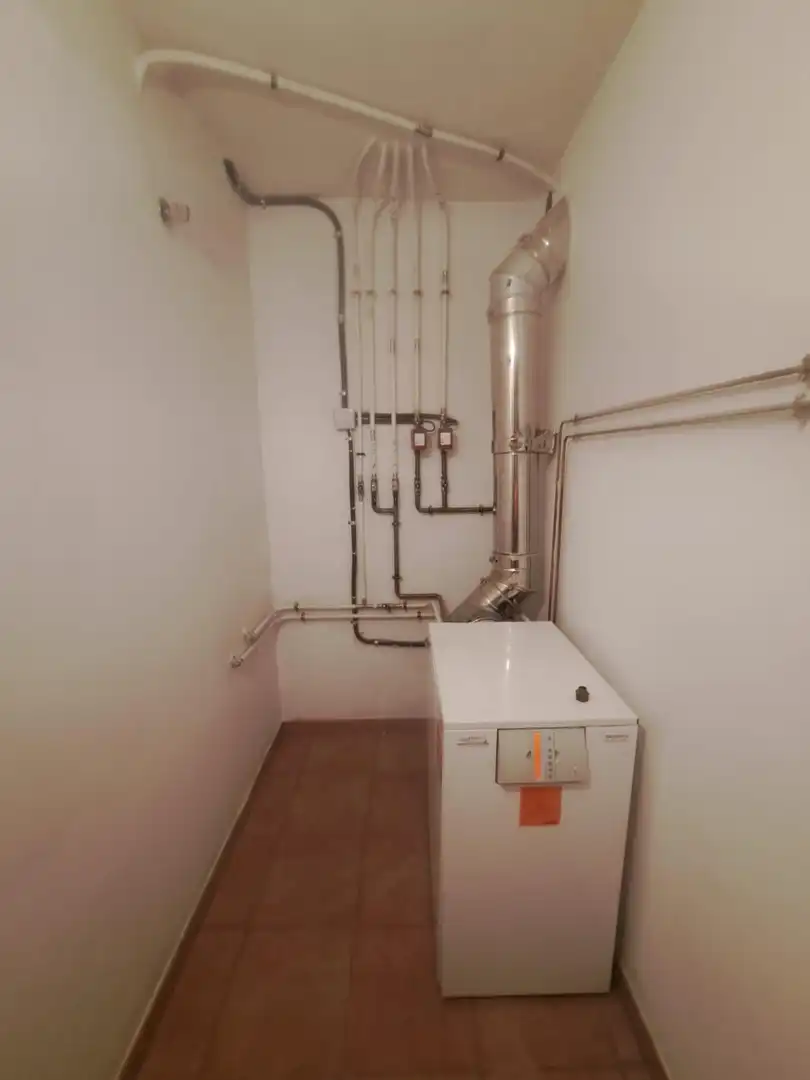 Casa adosada en venta en Bembibre con Calefacción, Terraza y Balcón