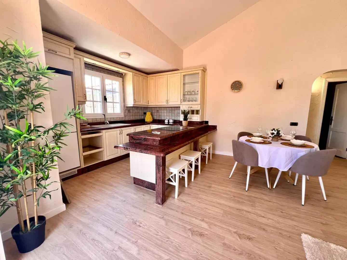 Detached homes for sale in Calle los Prismas, Arico