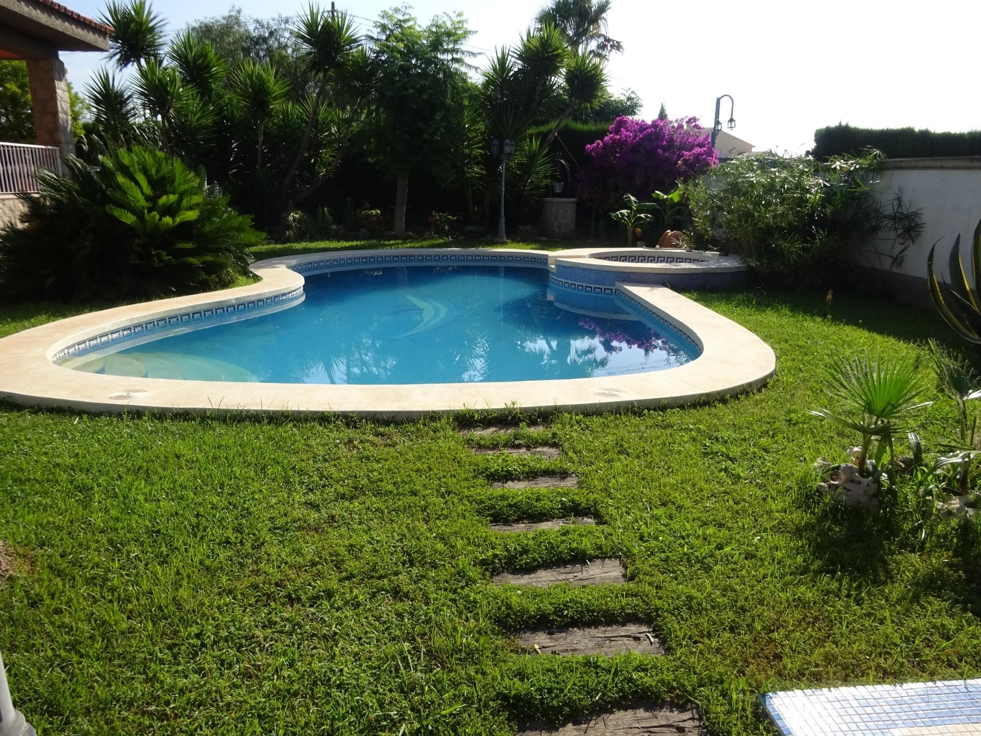 Swimming pool of House or chalet for sale in Vila-real  with Private garden, Terrace and Swimming Pool