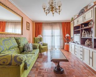 Sala d'estar de Apartament en venda en Alcalá de Henares amb Terrassa