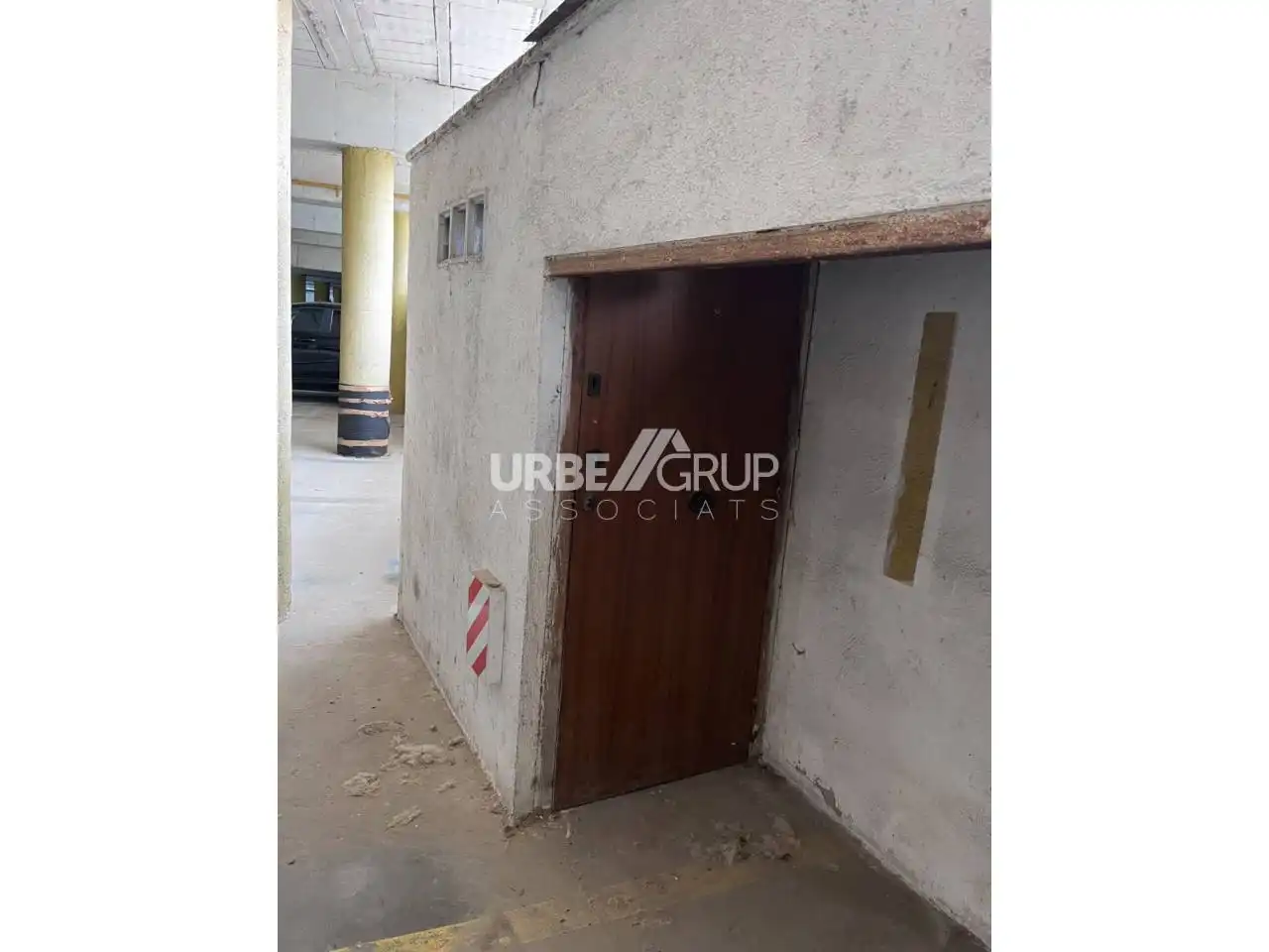 Garage zum Verkauf in Martorell