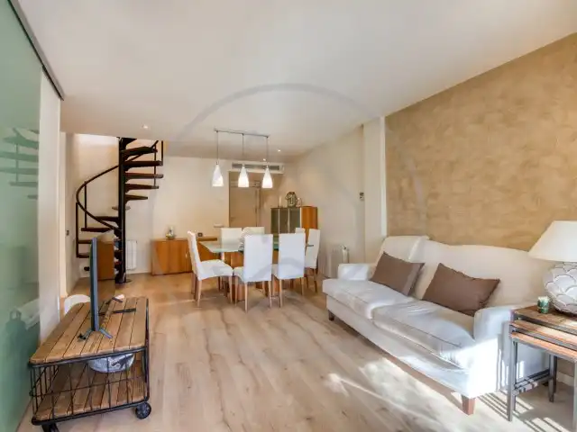 Sala de estar de Planta baja en venta en Calonge i Sant Antoni con Aire acondicionado, Calefacción y Jardín privado