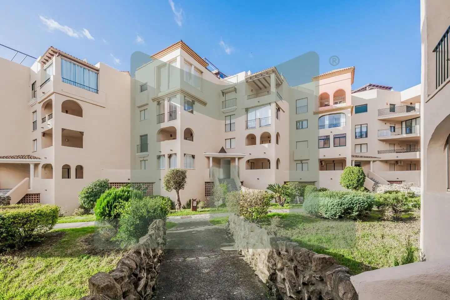 Außenansicht von Wohnung zum Verkauf in Zahara de los Atunes mit Klimaanlage, Terrasse und Abstellraum