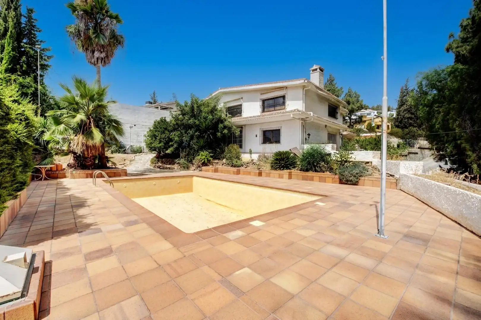 Piscina de Casa o chalet en venta en Málaga con Jardín privado, Terraza y Trastero