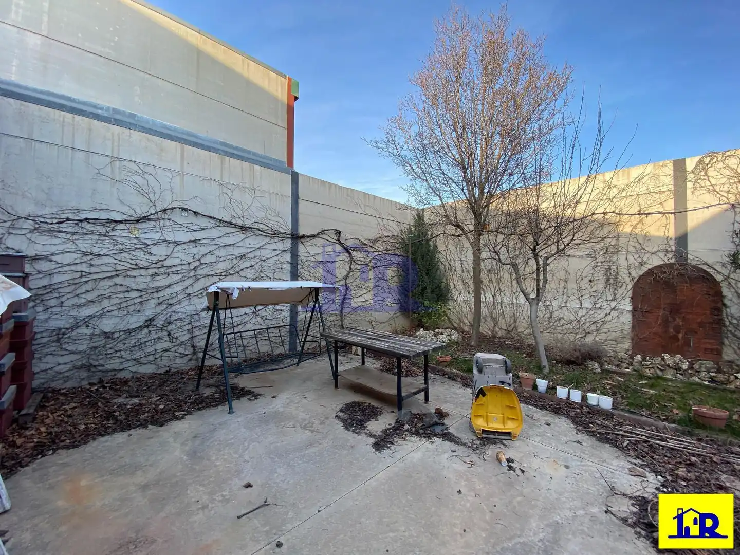 Terrassa de Nau industrial en venda en Cuenca amb Calefacció i Alarma