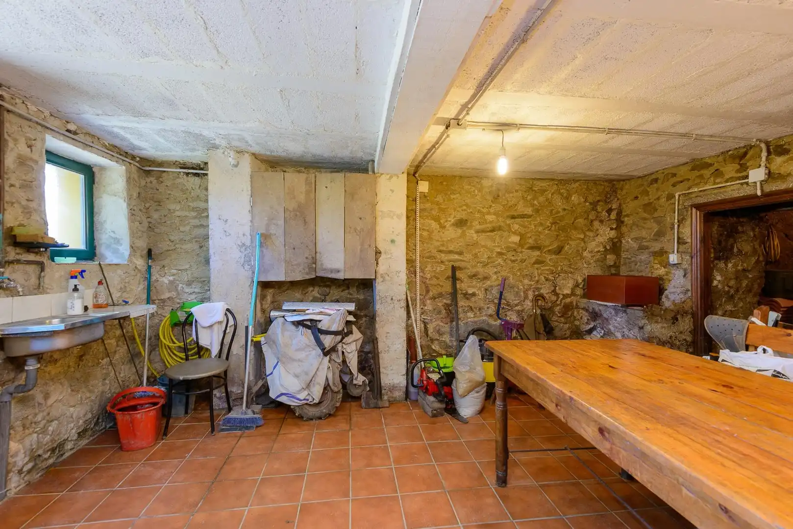 Casa adosada en venda en Mieres (Asturias) amb Jardí privat, Terrassa i Moblat