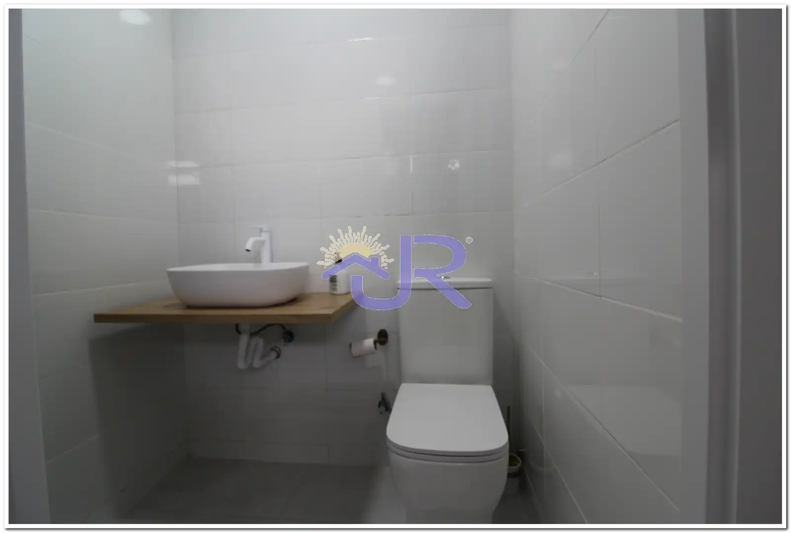 Bathroom of Houses for sale in Paracuellos de Jarama  with Air Conditioner, Private garden and Swimming Pool