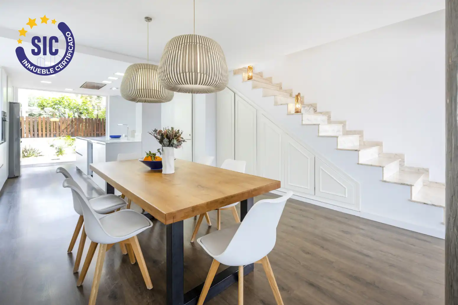 Comedor de Casa adosada en venta en El Puig de Santa Maria con Aire acondicionado, Calefacción y Jardín privado