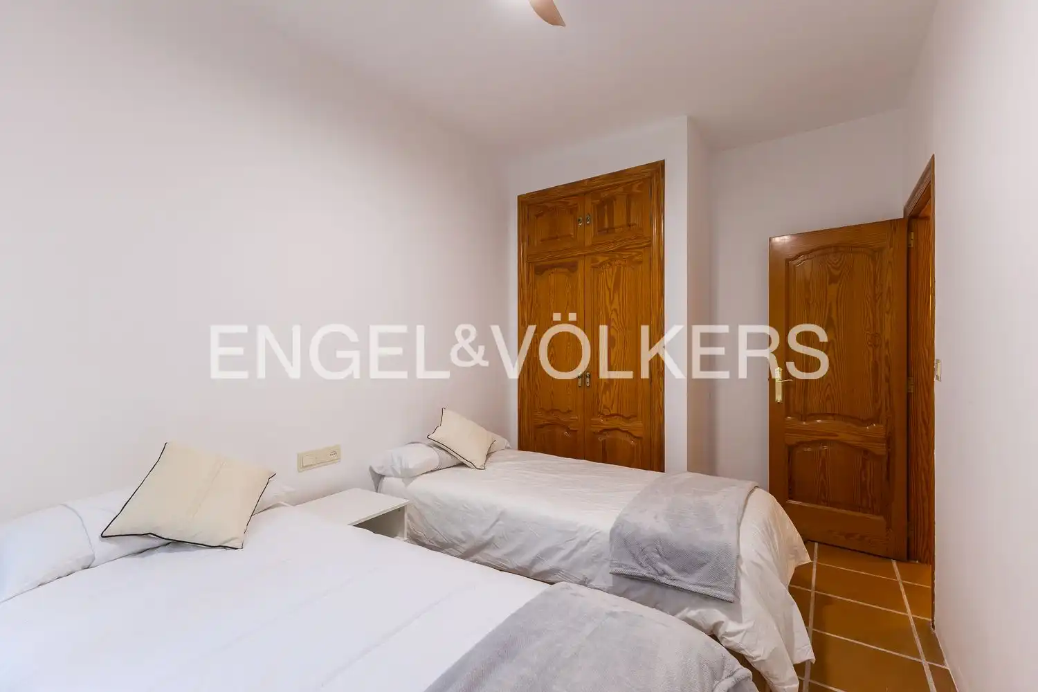 Habitación de Casa o chalet de alquiler en Paterna con Aire acondicionado, Calefacción y Jardín privado