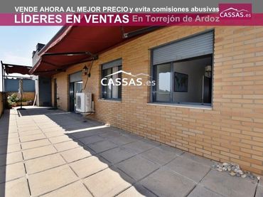 Penthouse mit Pool zum Verkauf in Calle de gloria fuertes