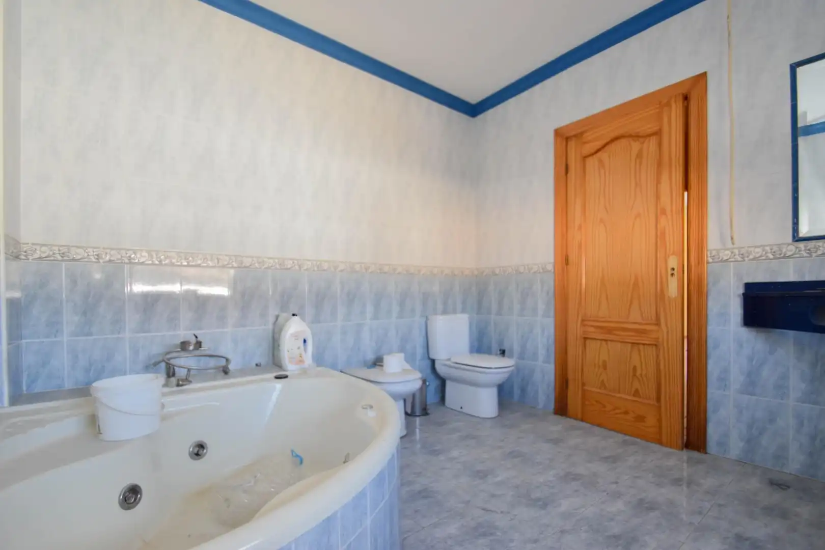 Bathroom of Houses for sale in Cijuela