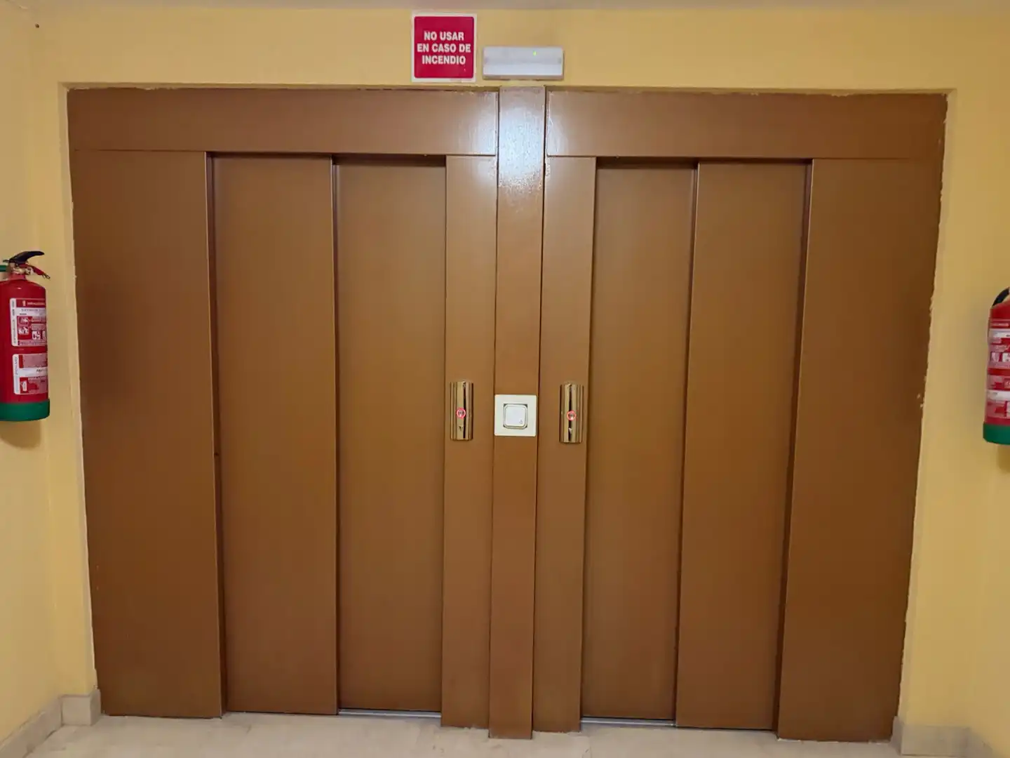 Flat for sale in  Madrid Capital  with Air Conditioner