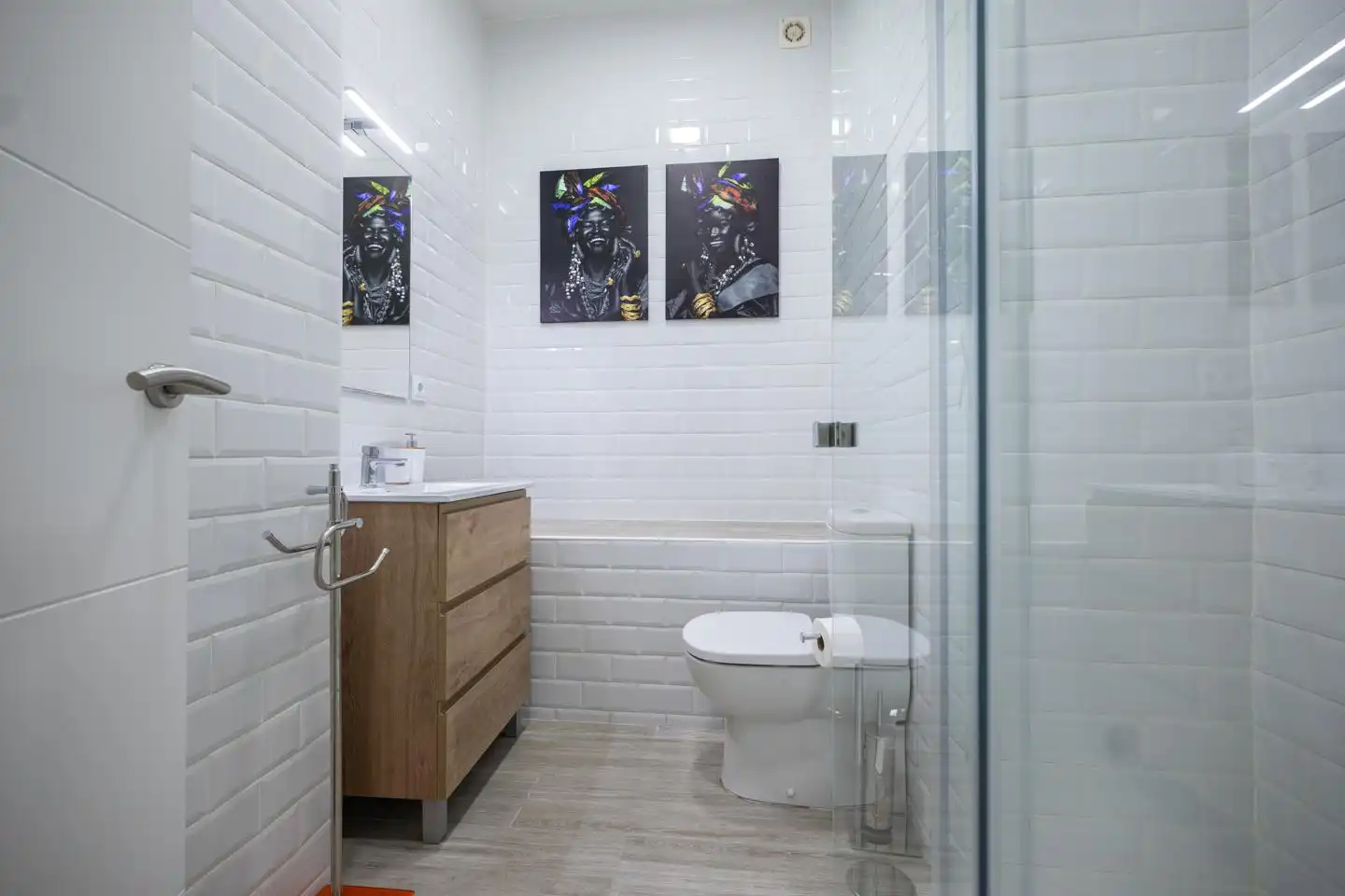 Baño de Planta baja en venta en Ávila con Calefacción y Amueblado
