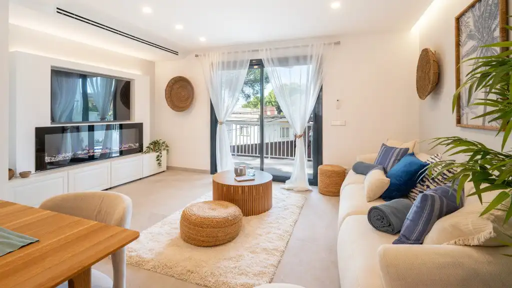 Wohnzimmer von Maisonette zum Verkauf in Calvià mit Klimaanlage, Heizung und Privatgarten