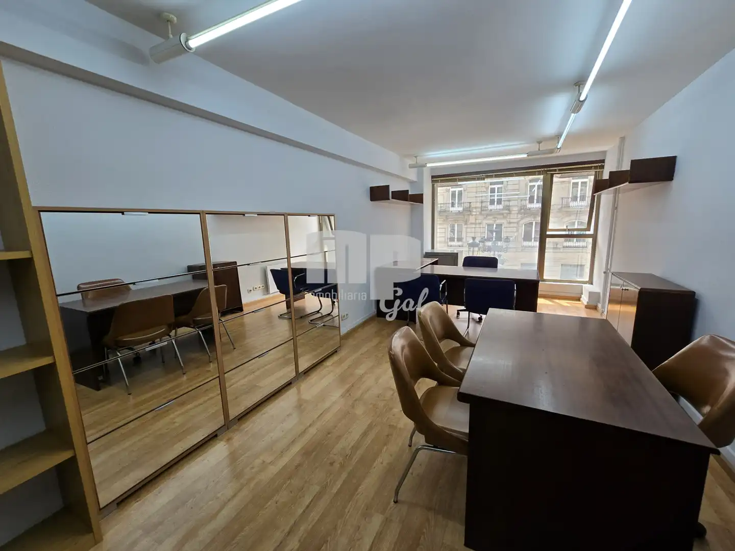 Oficina en venta en Vigo  con Calefacción