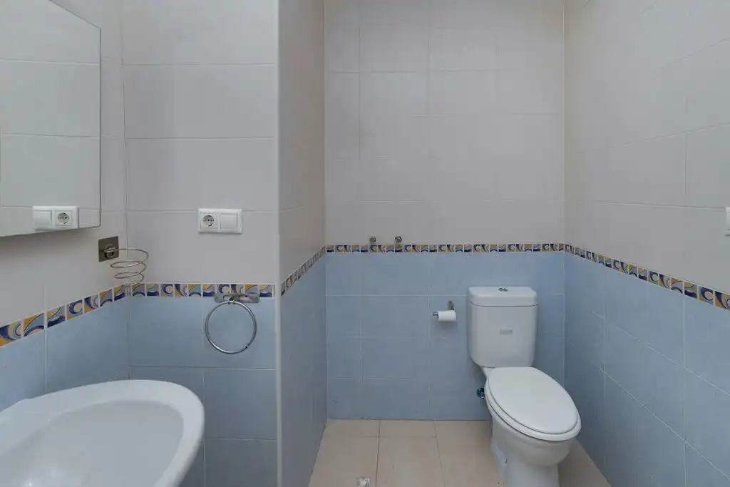 Bathroom of Flat for sale in Alicante / Alacant  with Storage room