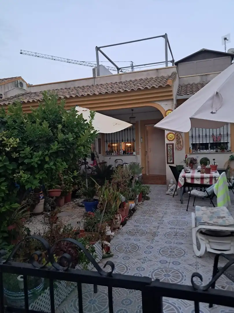 Maison mitoyenne avec piscine à vendre à Calle de la Comunidad Andaluza 47, imagen 4