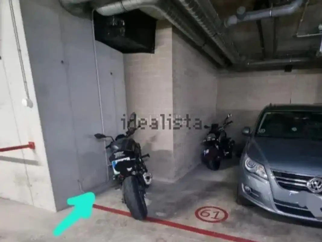 Parking de Garaje de alquiler en Sabadell con Alarma