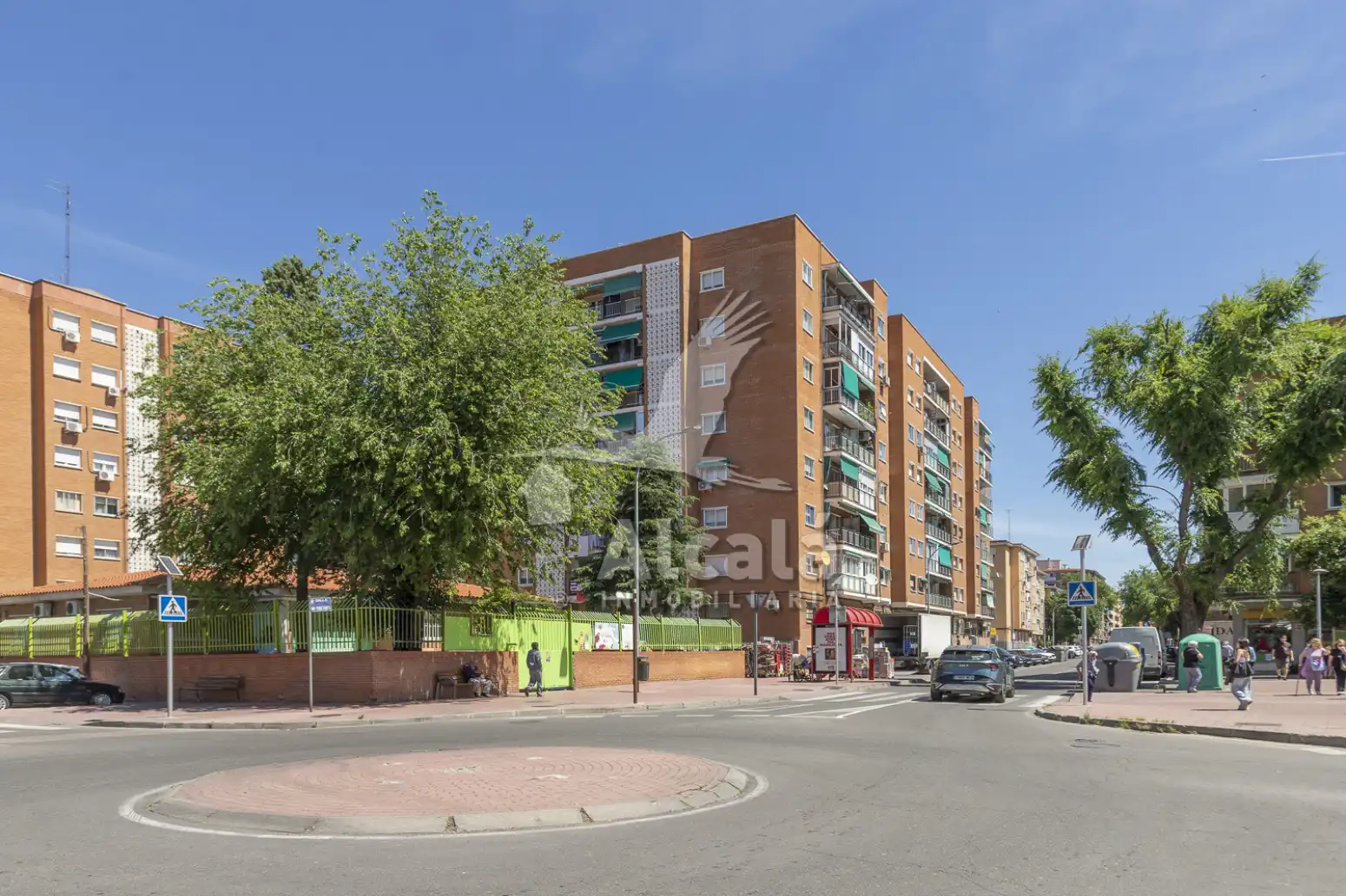 Vista exterior de Pis en venda en Alcalá de Henares amb Aire condicionat, Calefacció i Terrassa