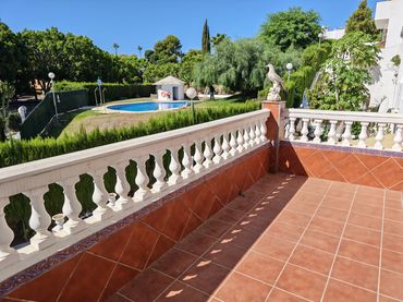 Casa a schiera con piscina in vendita a Costa Natura
