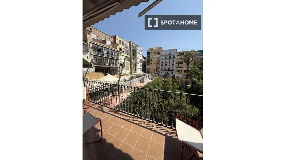 Exterior view of Flat for rent in Barcelona  with Air Conditioner, Heating and Furnished