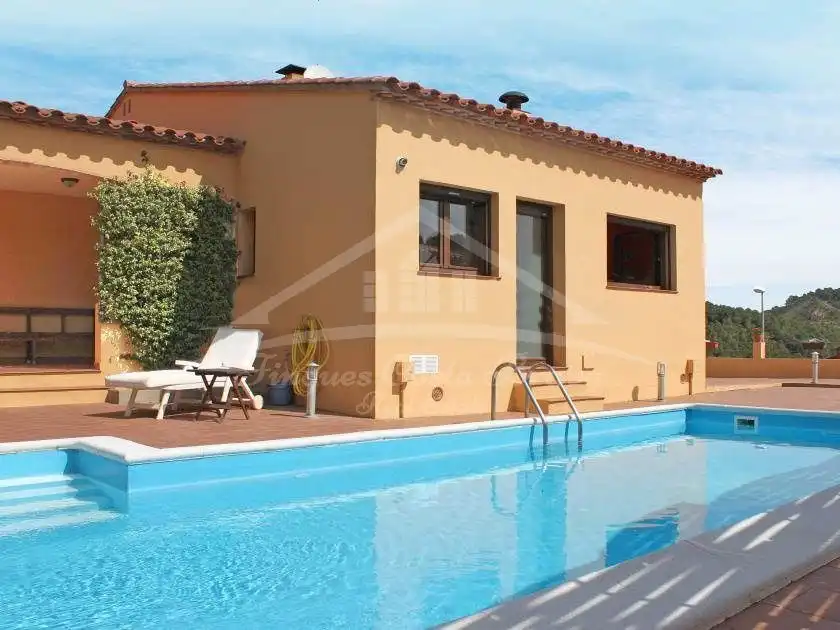 Vista exterior de Casa o chalet en venta en Begur con Calefacción, Jardín privado y Terraza
