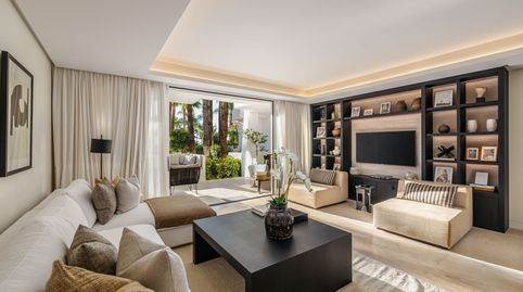 Foto 3 de Apartamento en venta en Puente Romano, Marbella