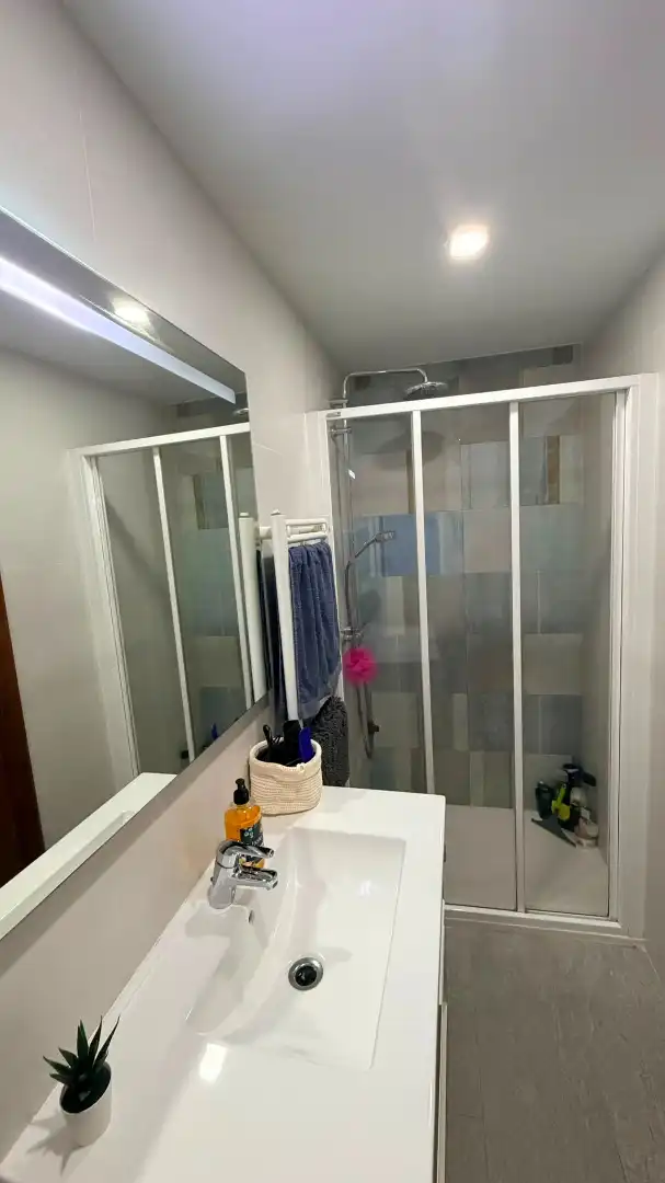 Baño de Piso en venta en Malgrat de Mar con Calefacción, Horno y Microondas