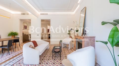 Exclusiva vivienda en finca regia con elementos originales en el Quadrat d'Or, imatge 3