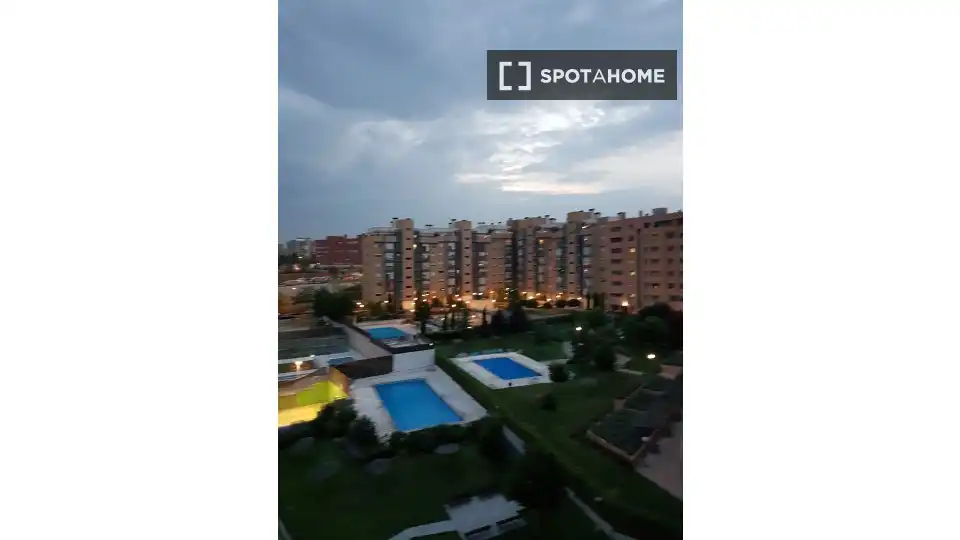 Bedroom of Flat for share in Madrid  with Air Conditioner, Terrace and Furnished