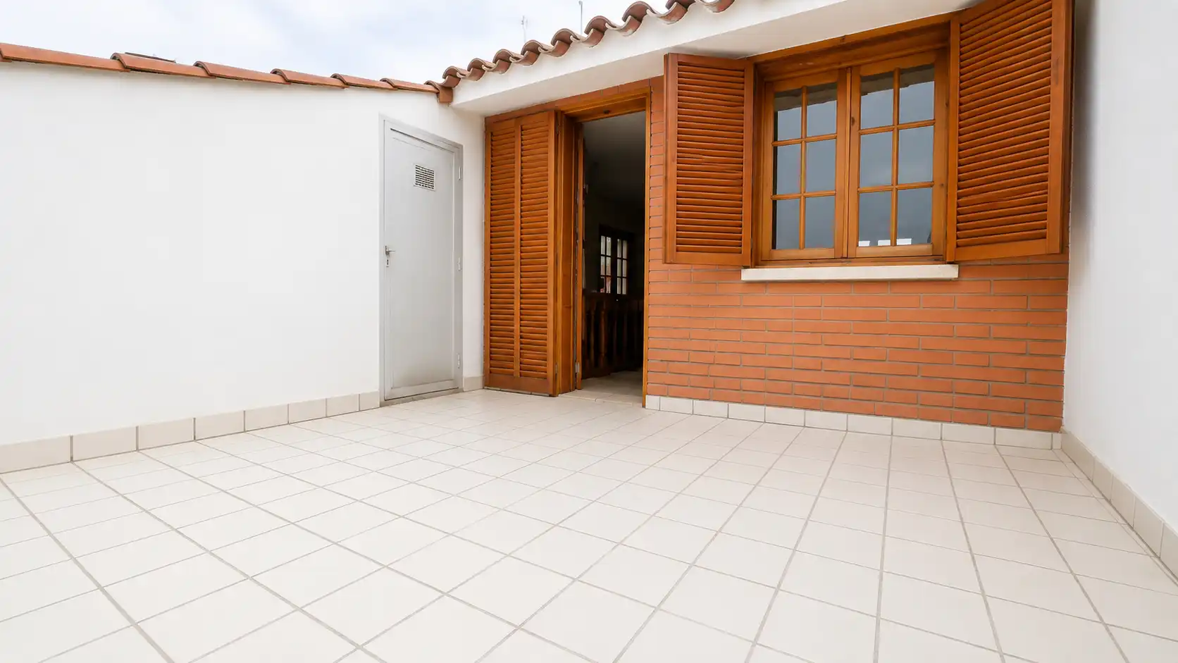 Terrassa de Casa o xalet en venda en Cerdanyola del Vallès amb Calefacció, Jardí privat i Forn