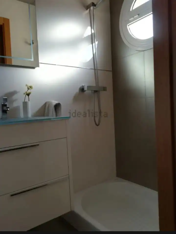 Bathroom of Detached homes for rent in Dos Hermanas  with Air Conditioner and Pets allowed