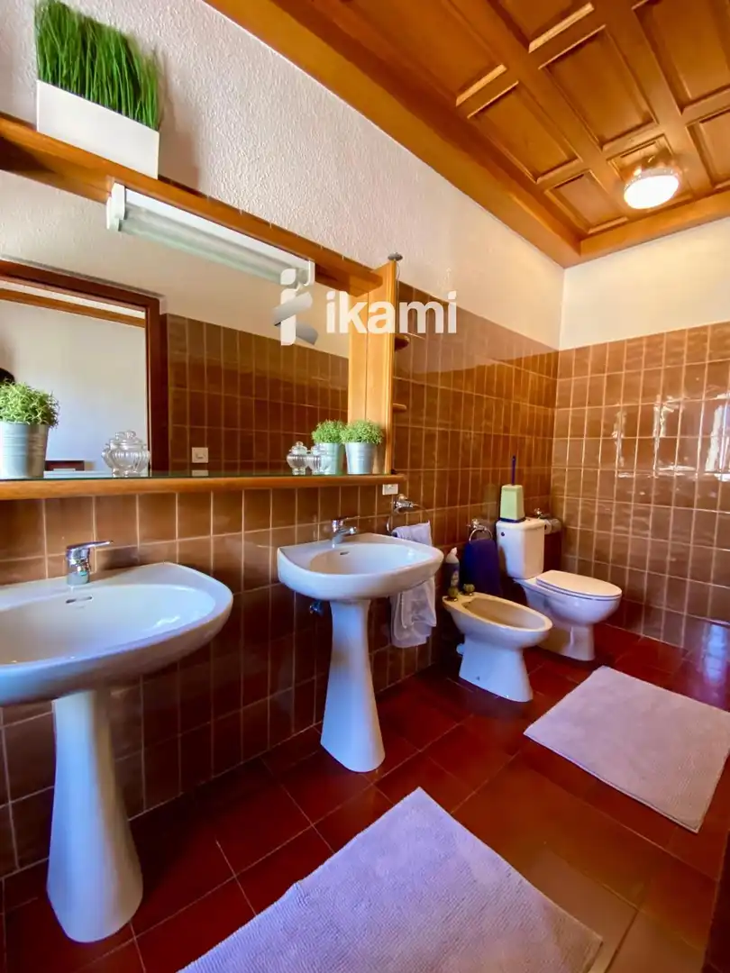 Baño de Casa o chalet en venta en Elda con Calefacción, Trastero y Piscina