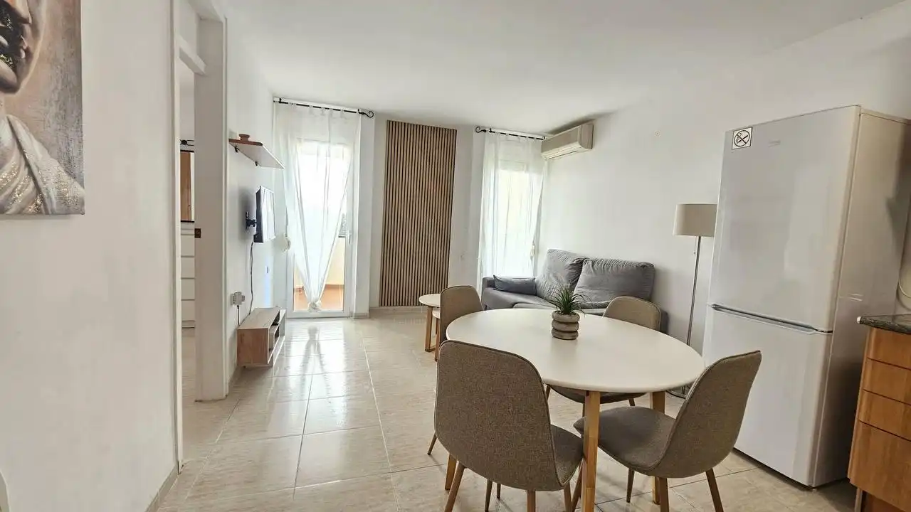 Sala de estar de Planta baja de alquiler en Roses con Aire acondicionado, Terraza y Amueblado