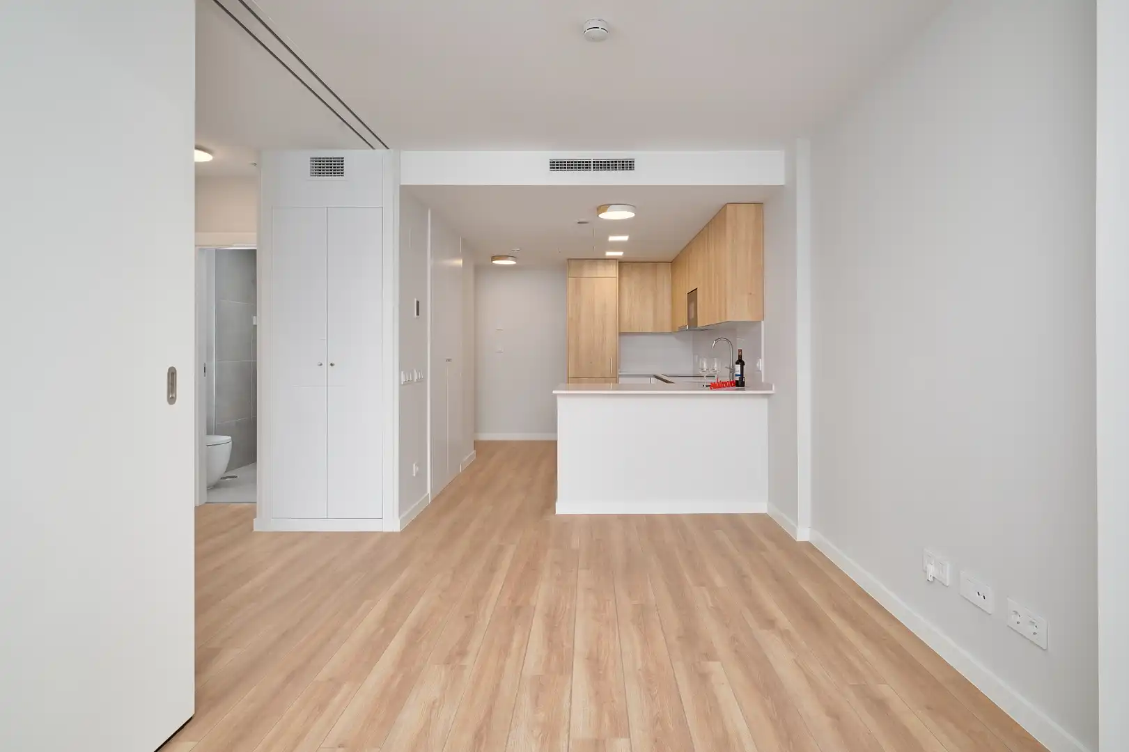 Küche von Wohnung zur Miete in Madrid mit Klimaanlage, Terrasse und Abstellraum