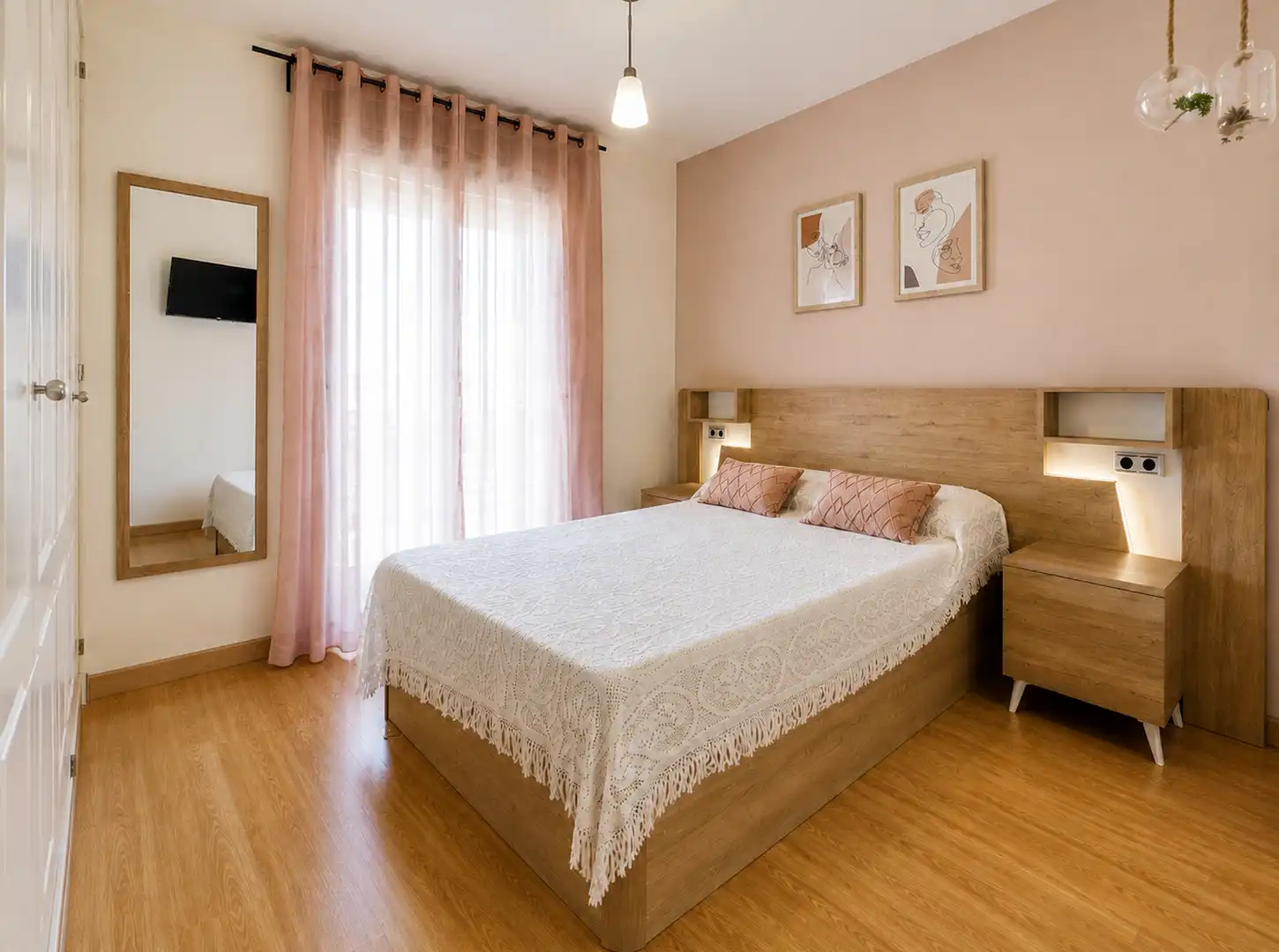 Habitación de Ático en venta en San Juan de Aznalfarache con Aire acondicionado, Calefacción y Terraza