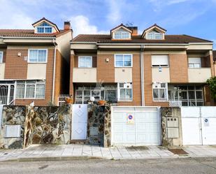 House or chalet for sale in Laguna Park