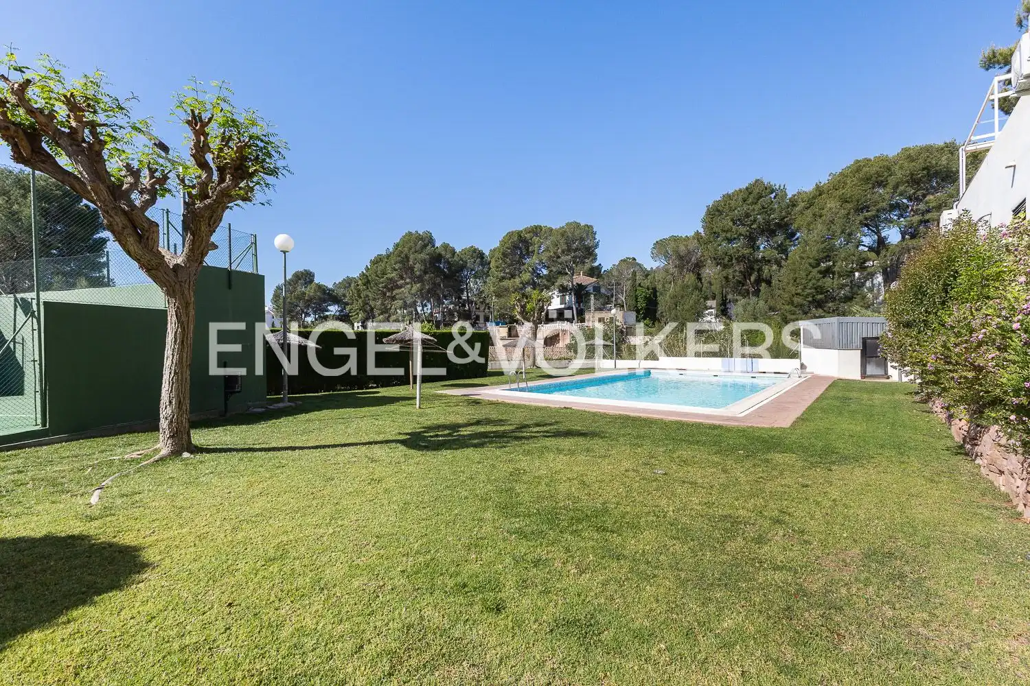 Piscina de Casa o chalet de alquiler en Náquera con Aire acondicionado, Calefacción y Jardín privado