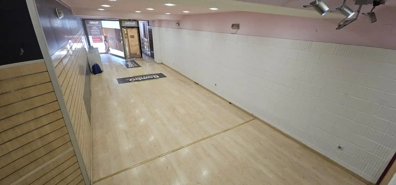 Business premises for sale in Avenida Primero de Mayo, imagen 7