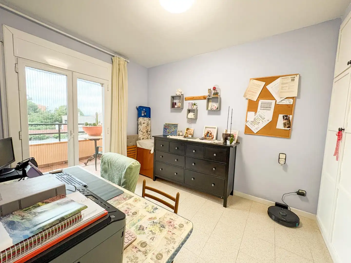 Habitación de Casa adosada en venta en Castellar del Vallès con Aire acondicionado, Calefacción y Terraza