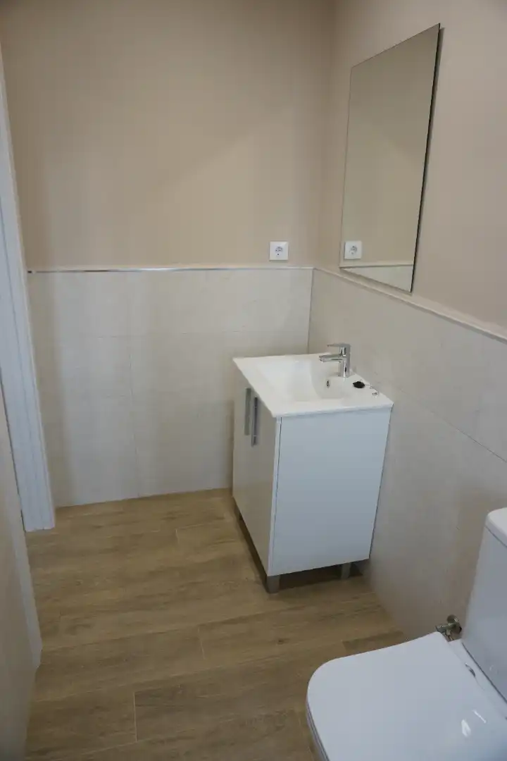 Bany de Casa o xalet per a compartir en Ávila amb Calefacció, Moblat i Rentadora