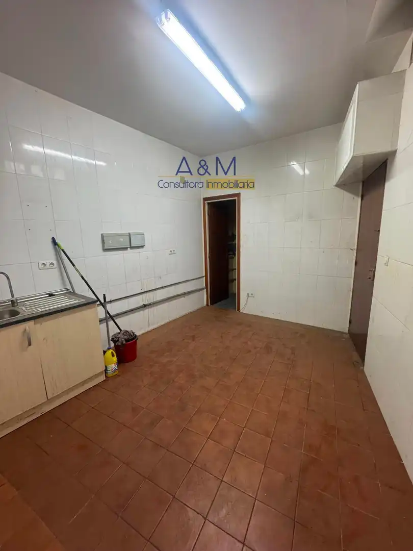 Local comercial de lloguer a León, imagen 23