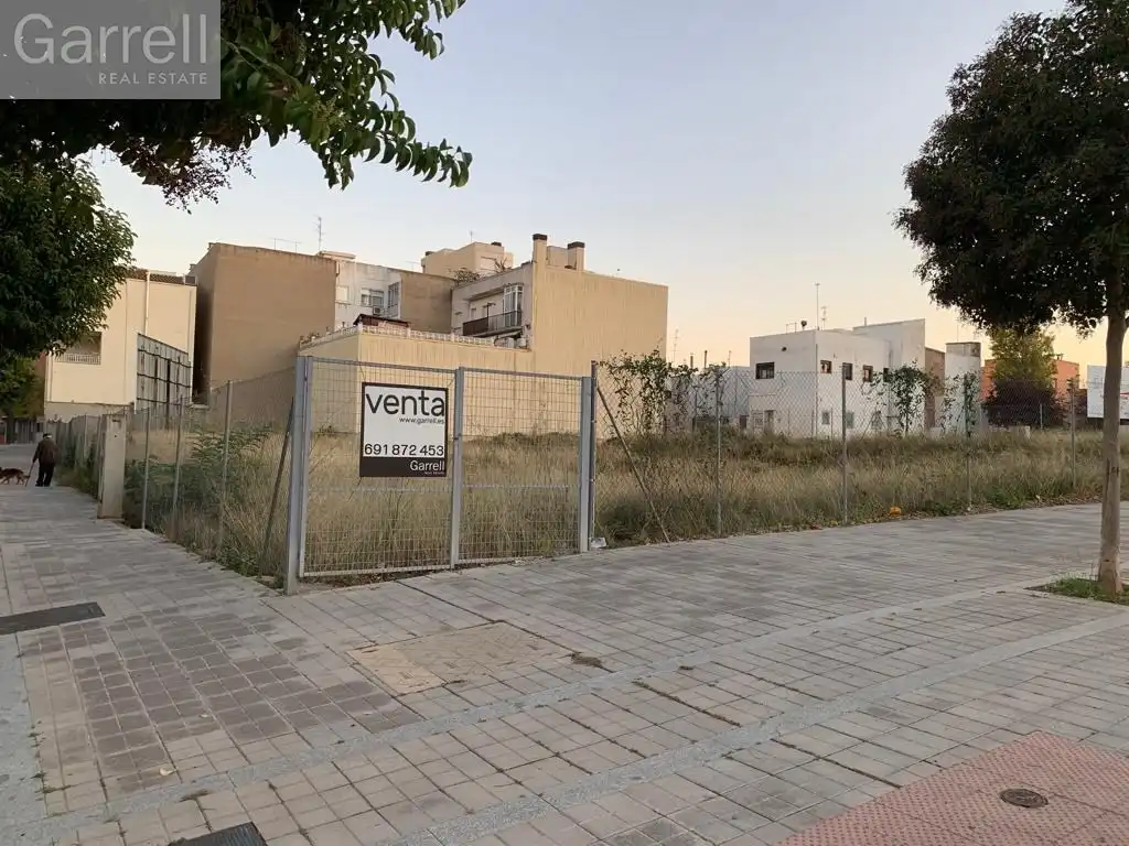 Lands and plots for sale in CL ESTANIS PEDROLA 
 REUS (TARRAGONA)
