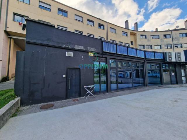 Local comercial en Venta en  IGLESIA, 7 en O Pino