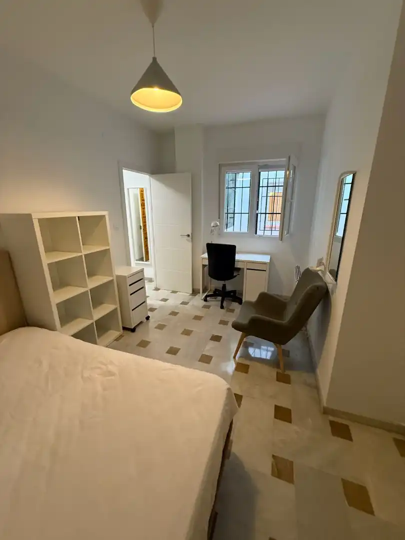 Schlafzimmer von Wohnung zur Miete in Granada mit Terrasse, Möbliert und Ofen