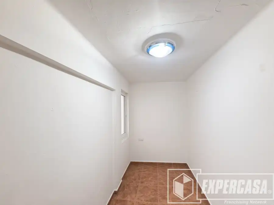 Flat for sale in Pobles de l'Oest, imagen 6
