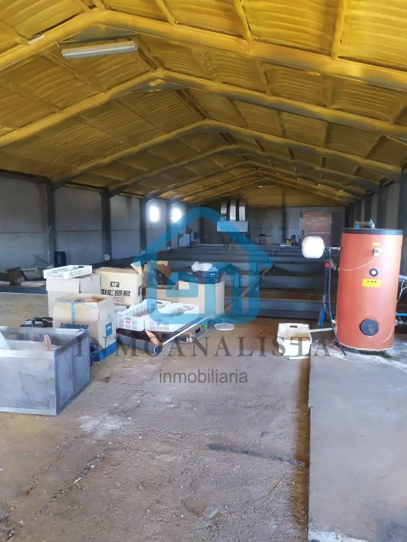 Nave industrial en venta en Utiel con Alarma