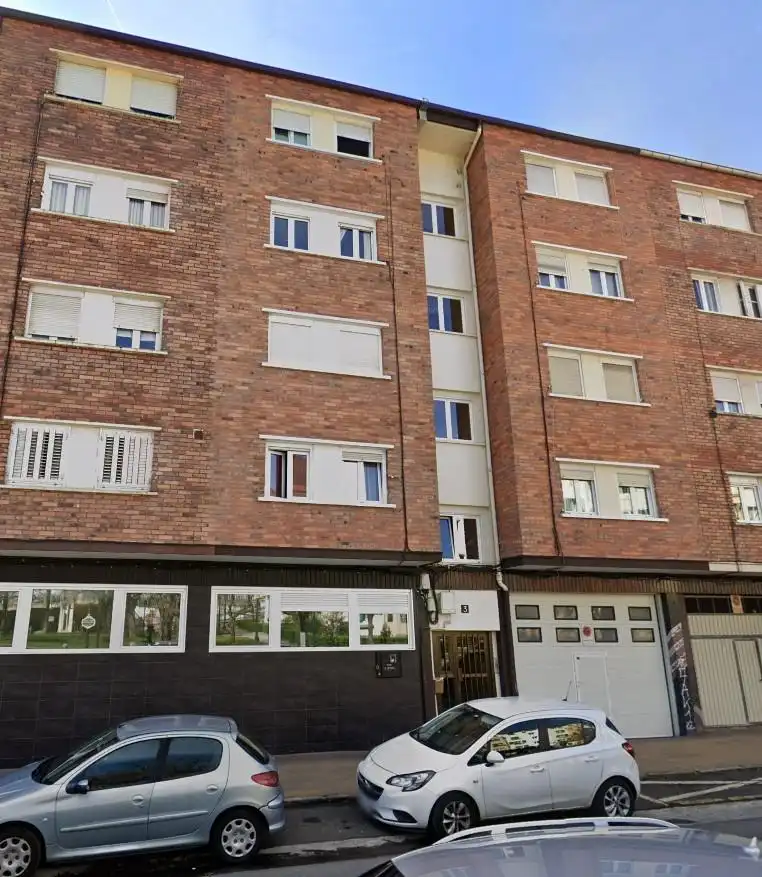 Vista exterior de Piso en venta en Beasain con Trastero