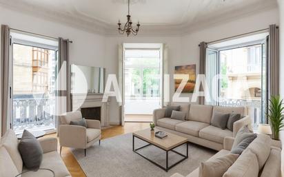 Flat for sale in San Martin Kalea, Área Romántica